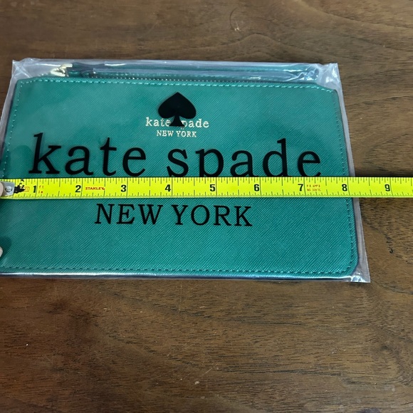 NWT Kate Spade Green Leather Wristlet